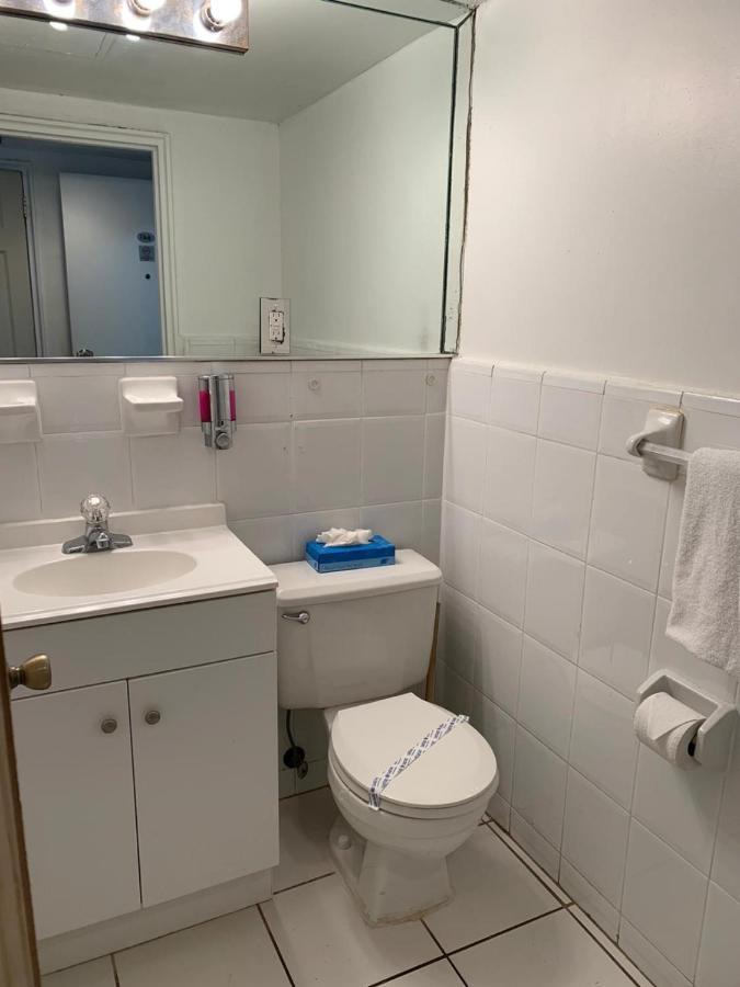 Beachfront Studios Casablanca Rentals マイアミビーチ エクステリア 写真